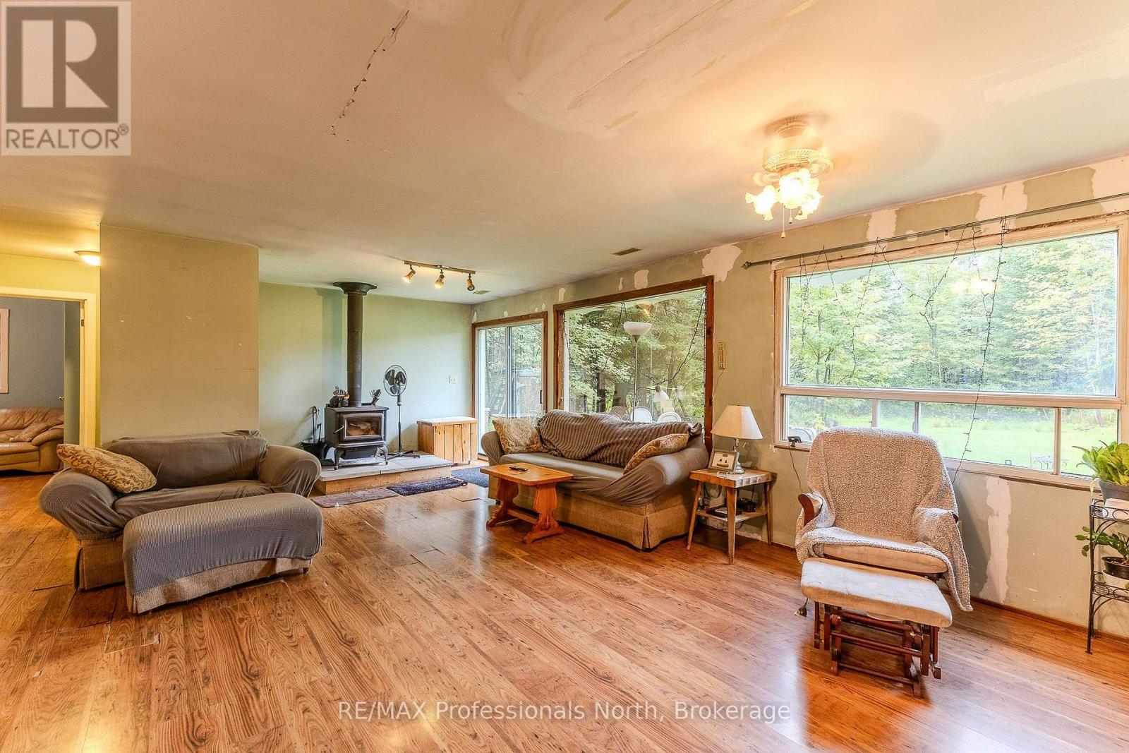 3120 GELERT ROAD - 11