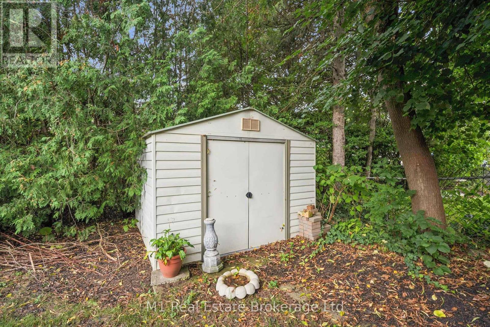 9 CEDAR STREET - 40