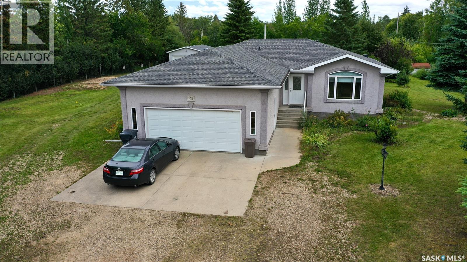 Property for sale at 121 Frank AVENUE