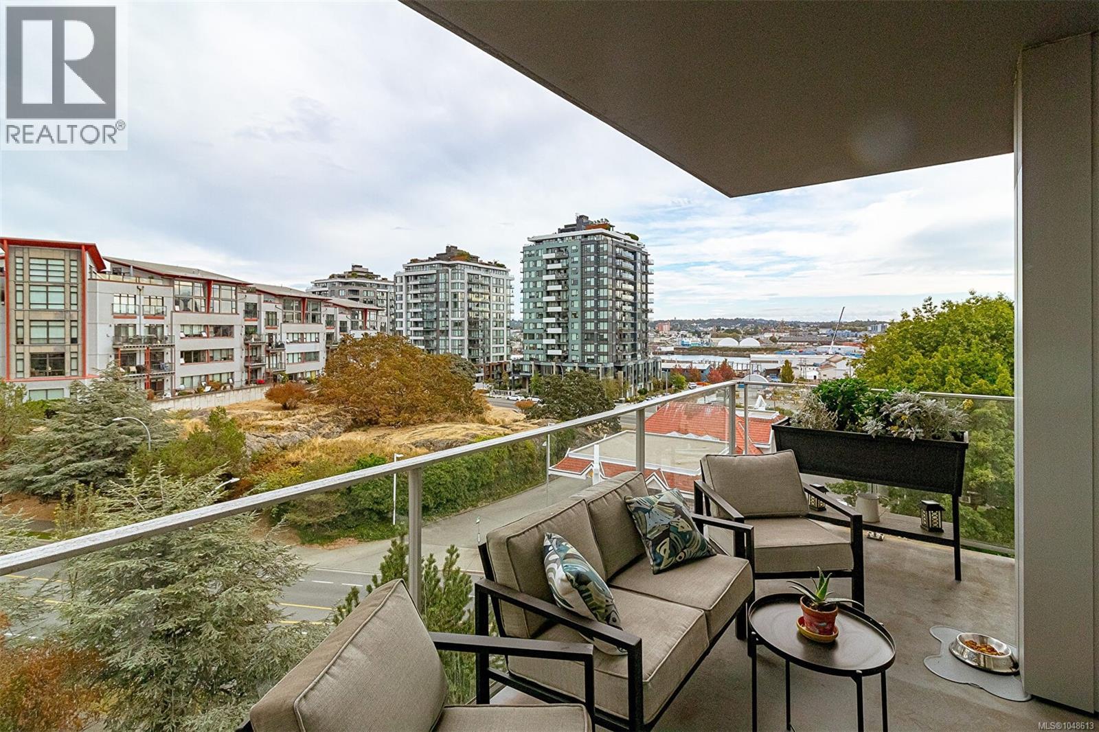 313 100 Saghalie Road, Victoria