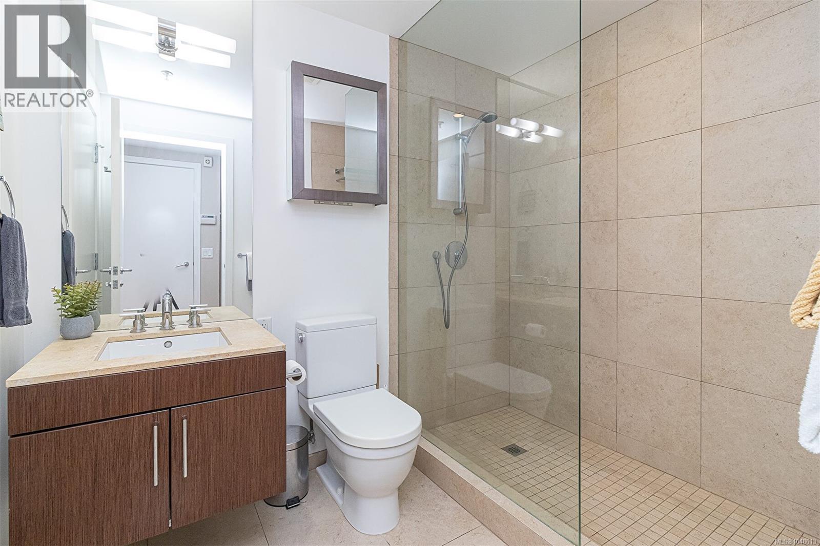 313 100 Saghalie Road, Victoria