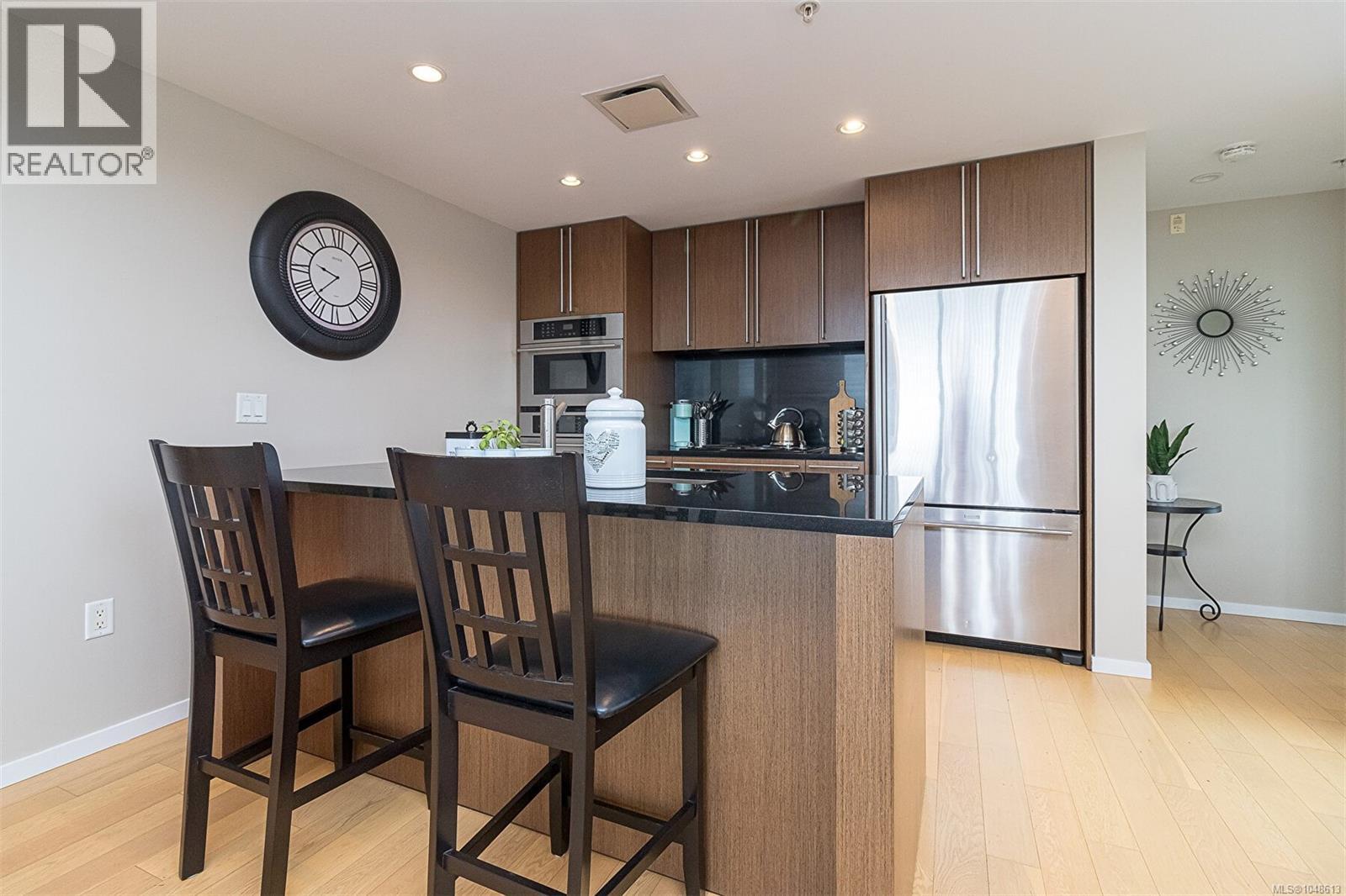 313 100 Saghalie Road, Victoria