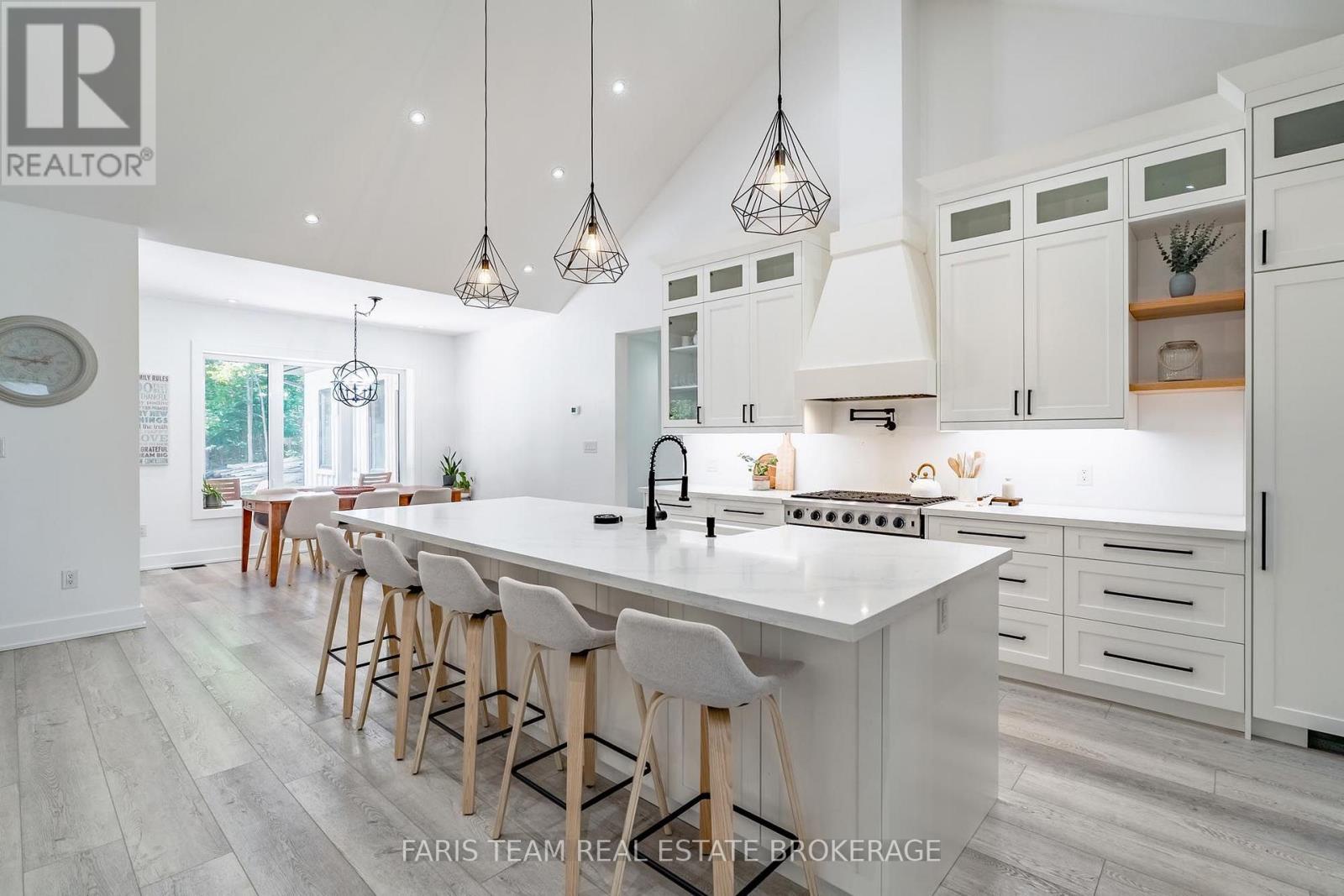 50 BEAUFORT CRESCENT - 5