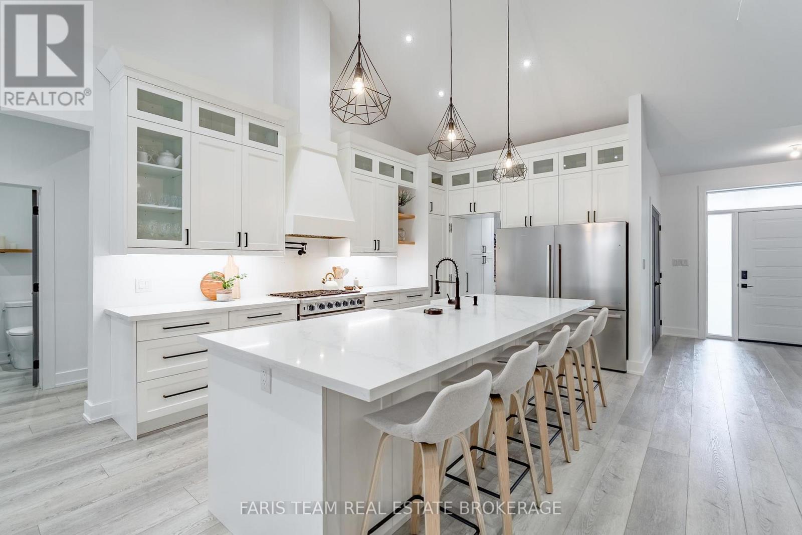 50 BEAUFORT CRESCENT - 6