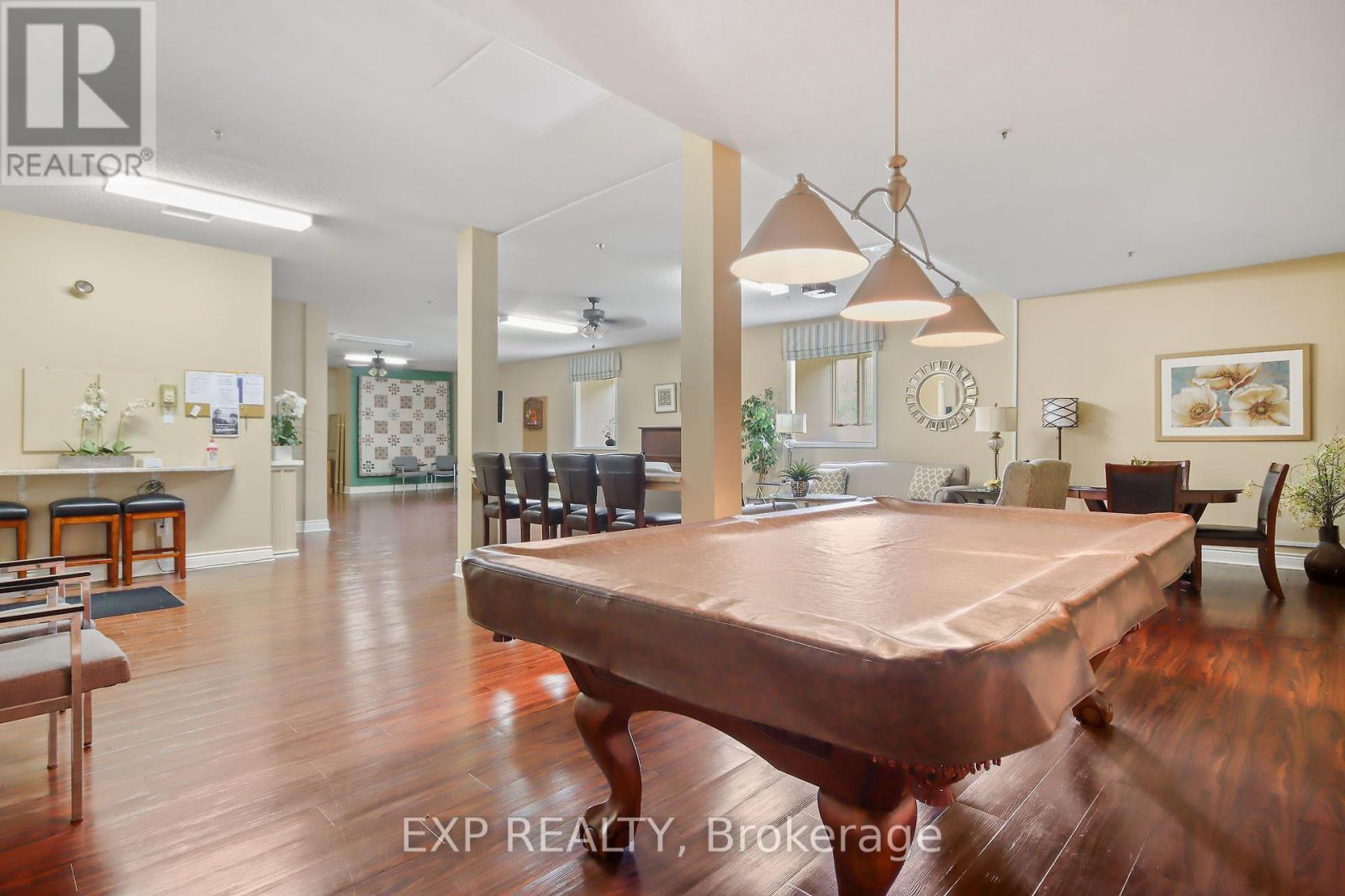 #405 1 ROSAMOND STREET E - Image 35