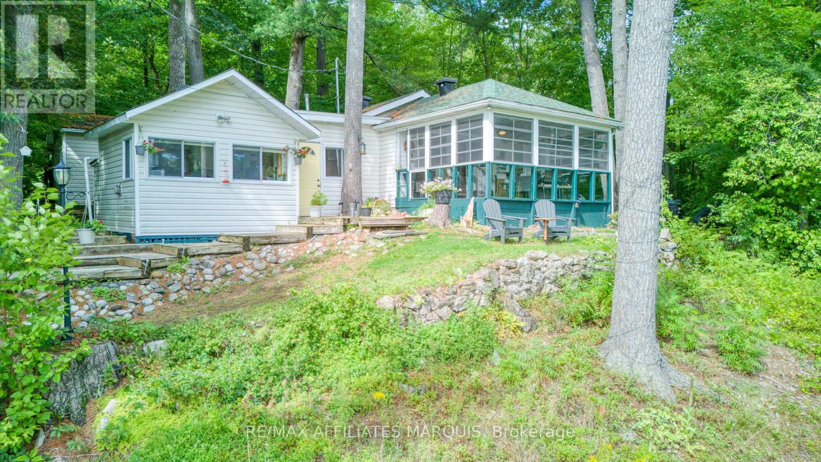 54 THOMPSON LANE - 1