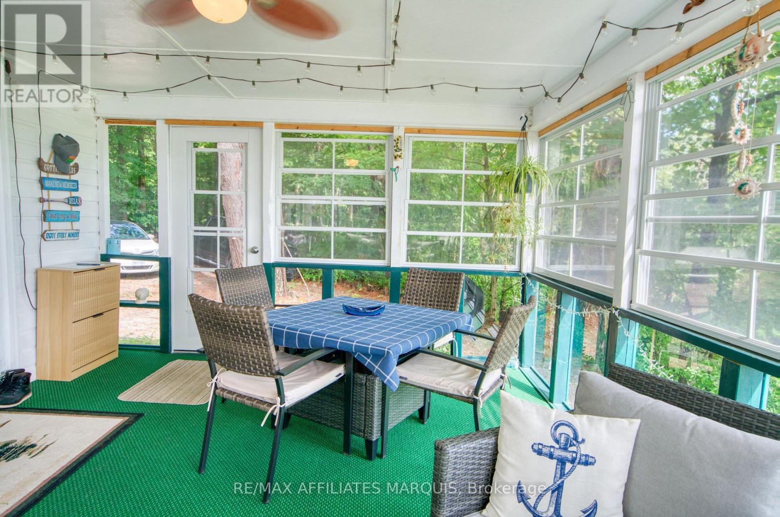 54 THOMPSON LANE - 17