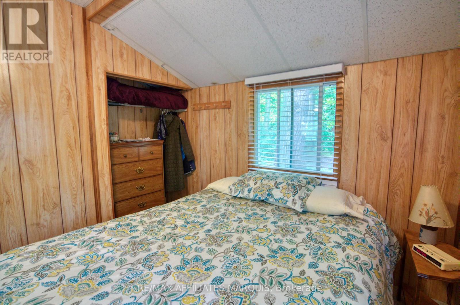54 THOMPSON LANE - Image 18