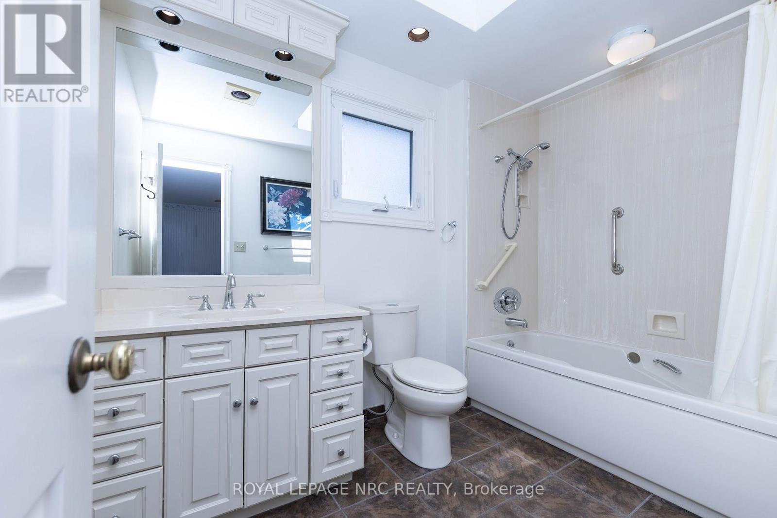 35 GARRISON VILLAGE DRIVE - Image 13