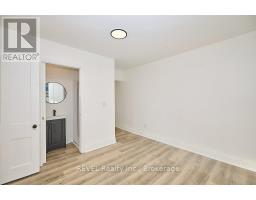 Bathroom - 245 Stanton Street, Fort Erie, ON L2A3N8 Photo 10
