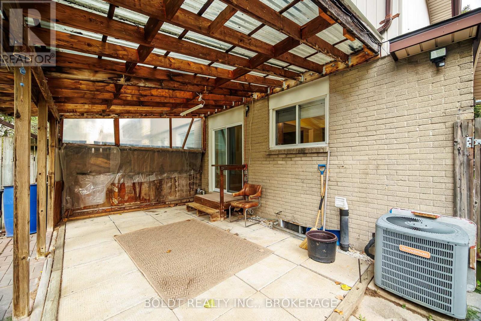 50 SILVAN DRIVE - 18