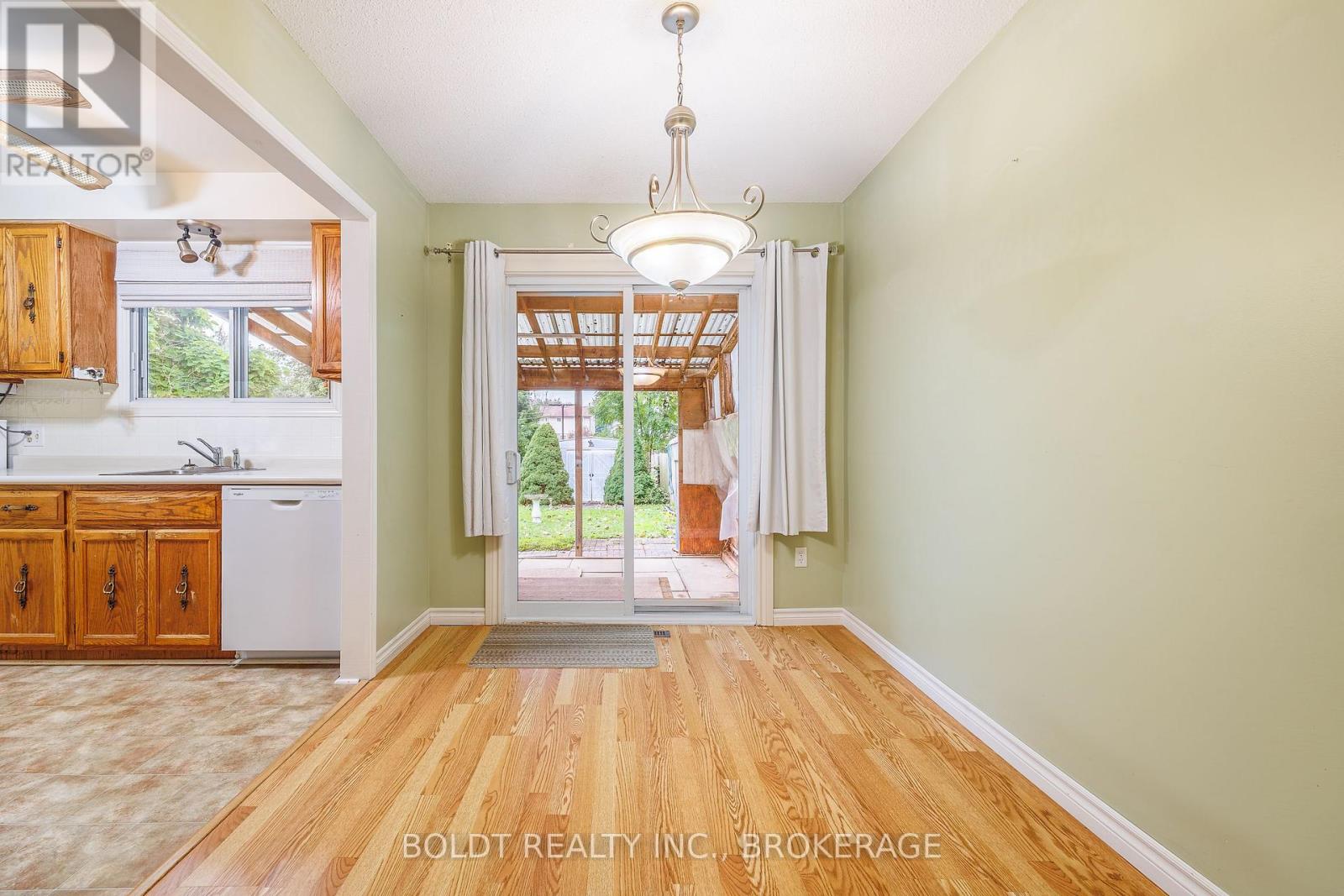 50 SILVAN DRIVE - 4