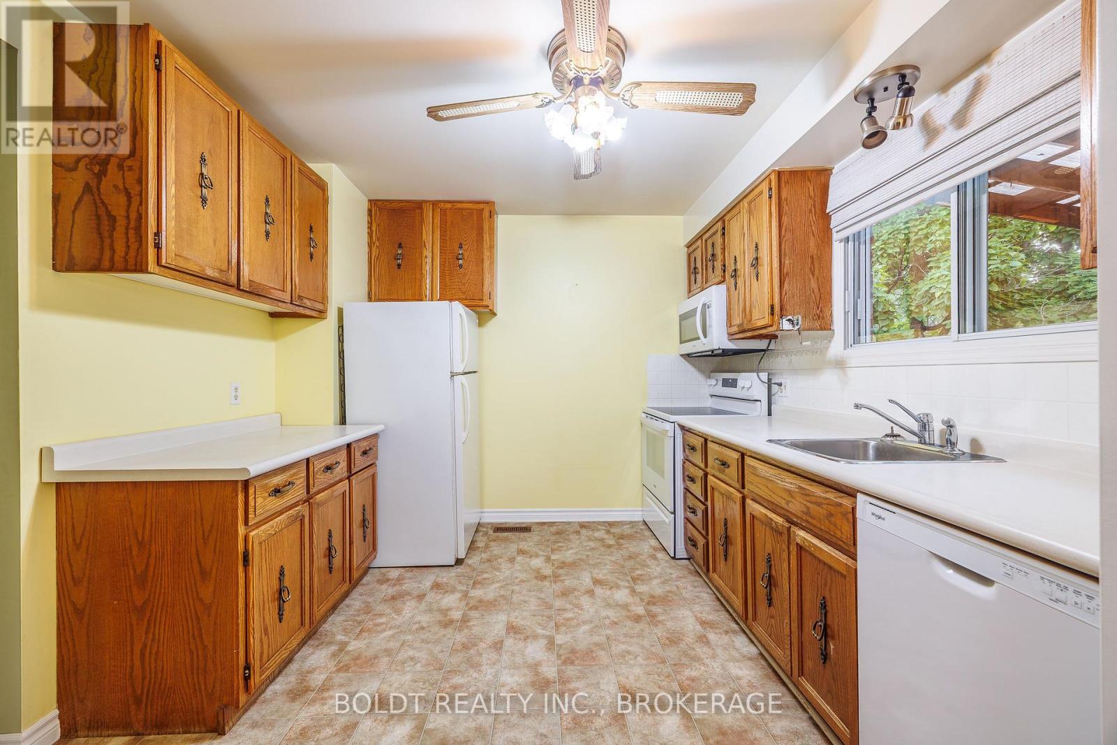 50 SILVAN DRIVE - 5