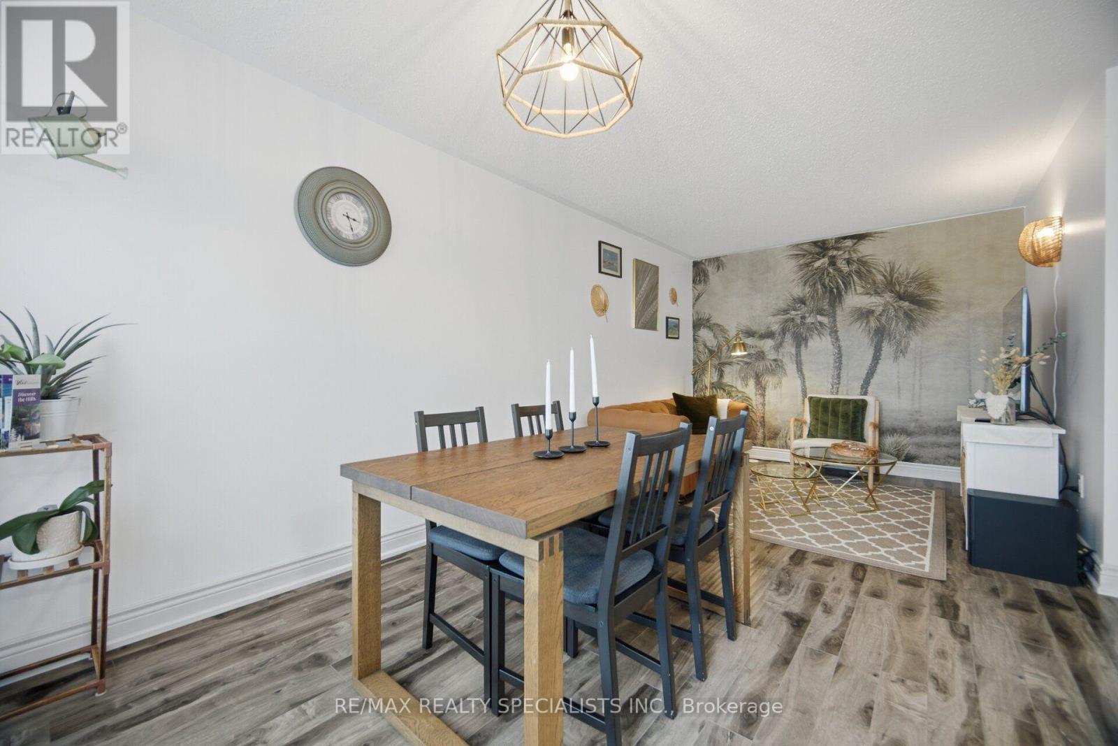 220 MORTIMER CRESCENT - 17
