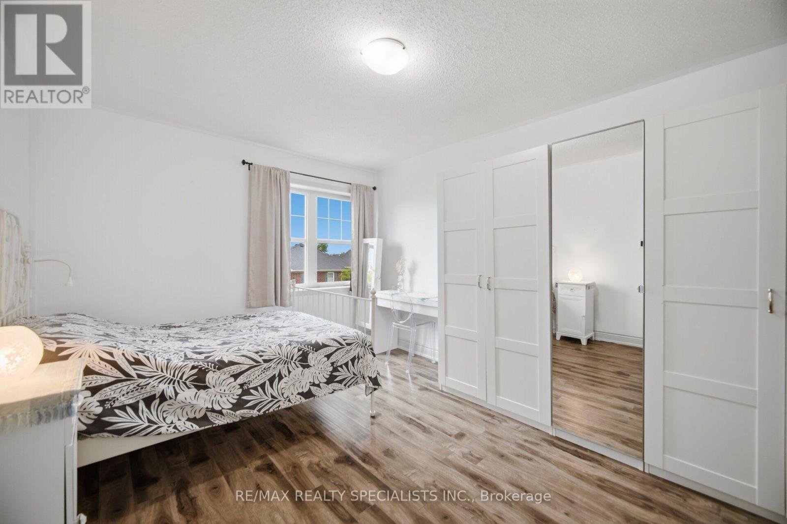 220 MORTIMER CRESCENT - 27