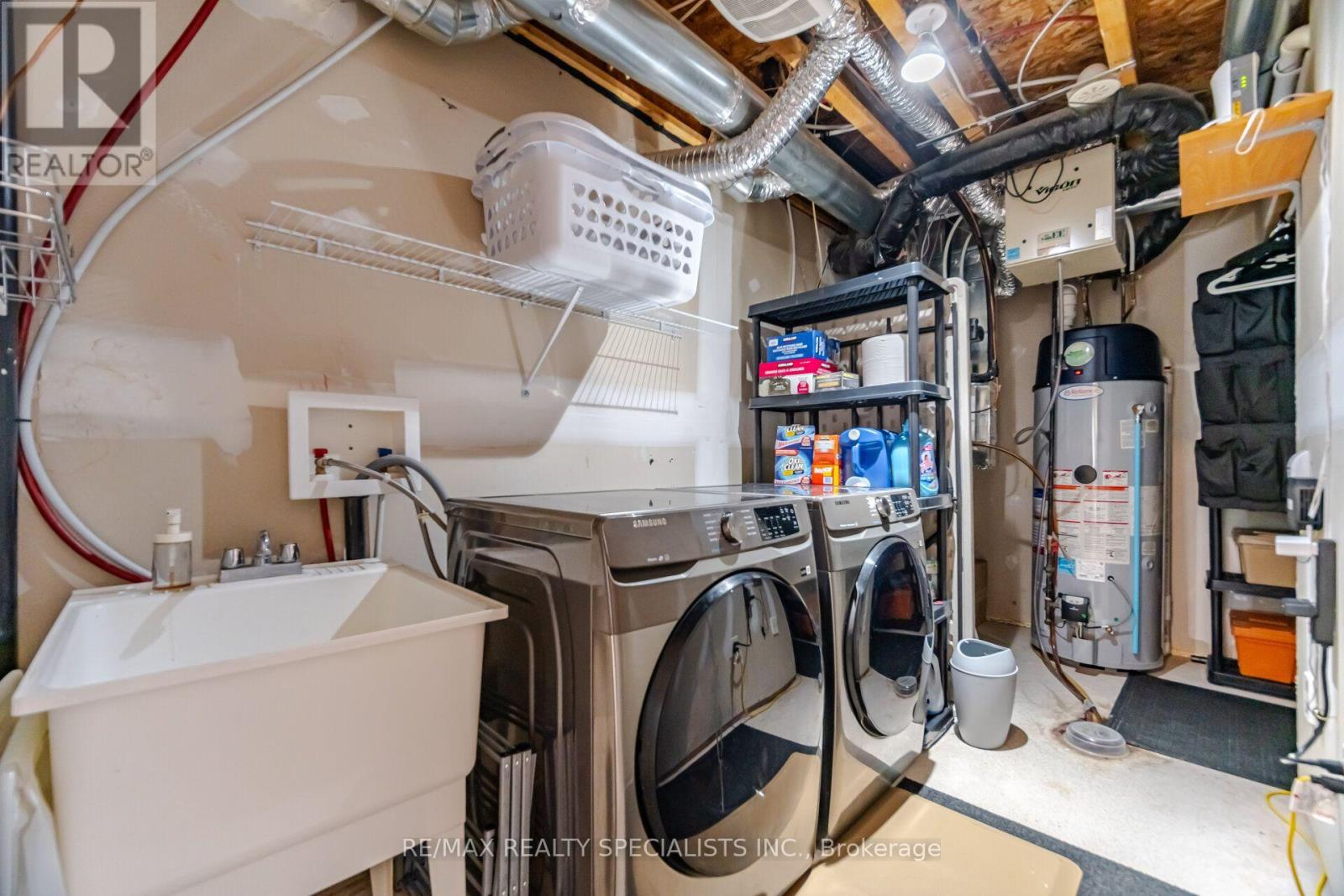 220 MORTIMER CRESCENT - Image 34