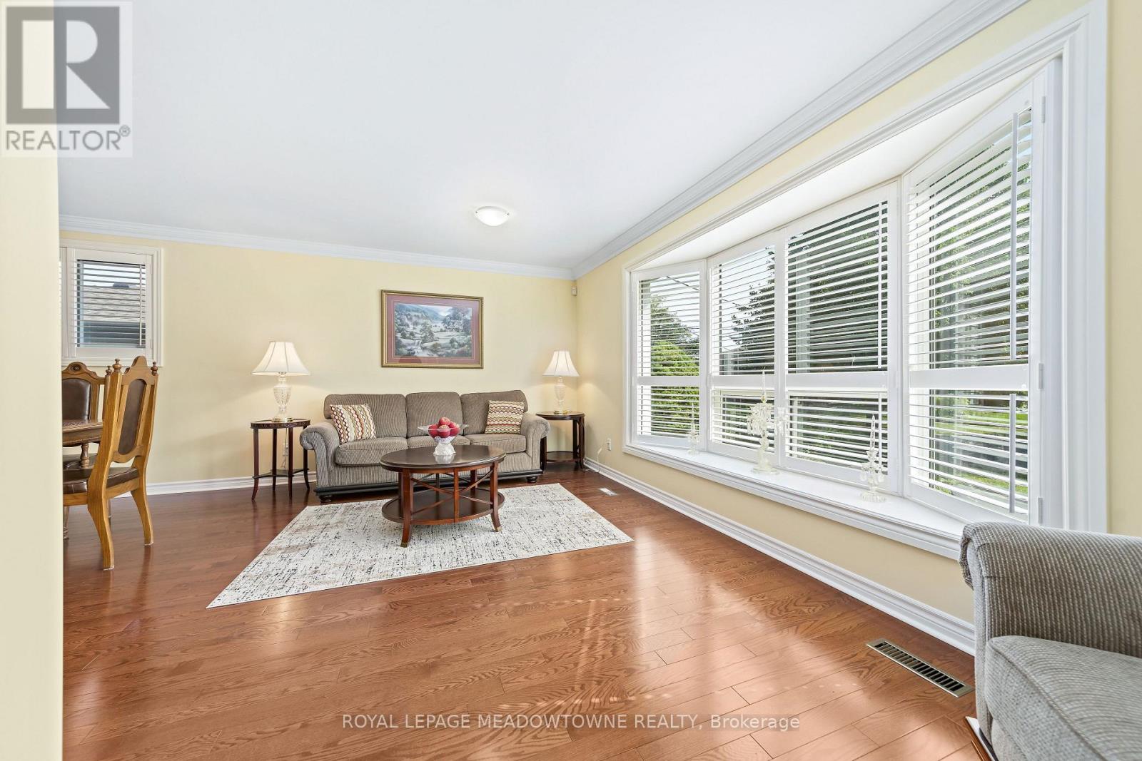 57 Dawson Crescent, Halton Hills (Georgetown), Ontario, L7G1H3, Halton Hills (Georgetown), Ontario — photo 5 of 5