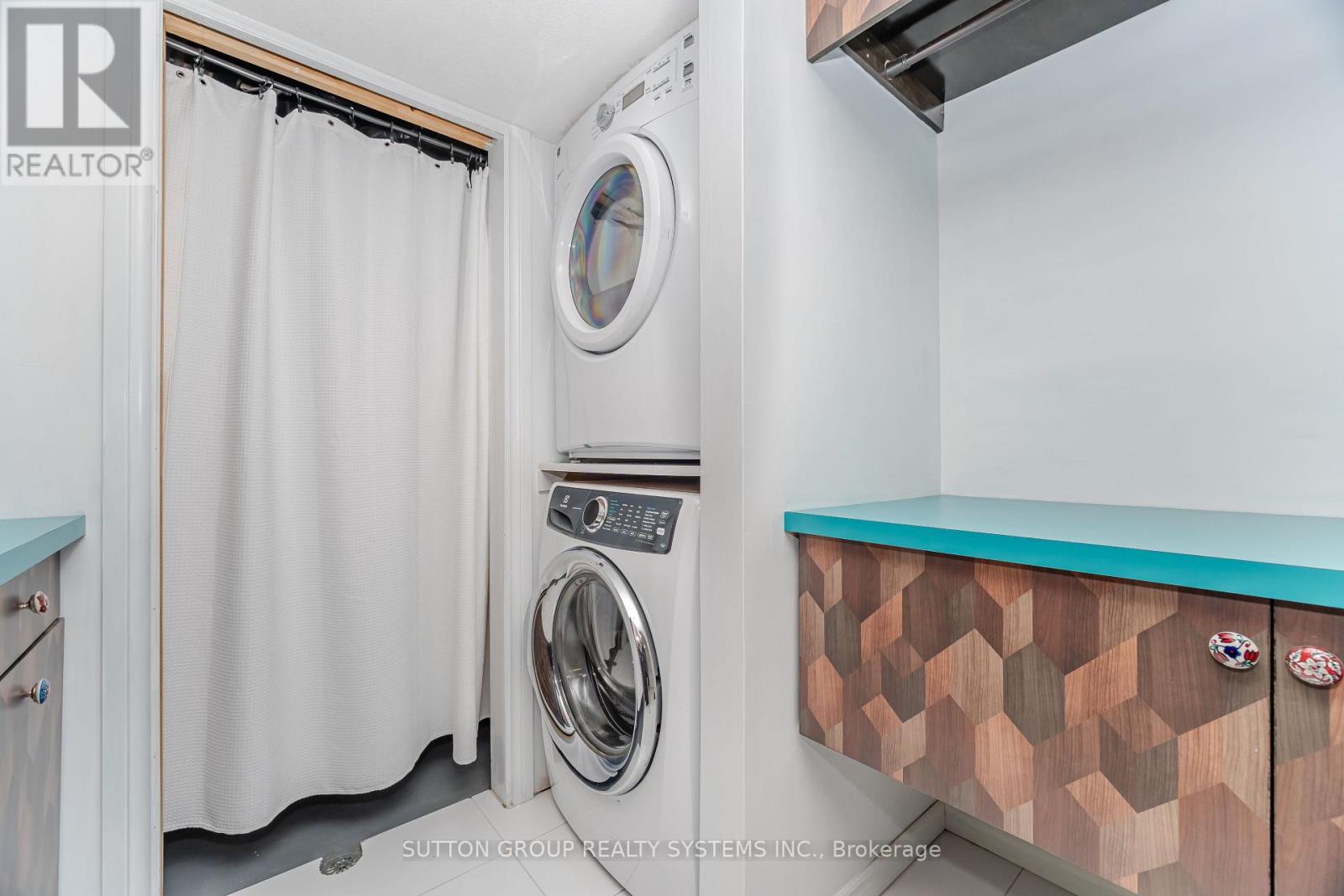 565 SUNDEW DRIVE - Image 31
