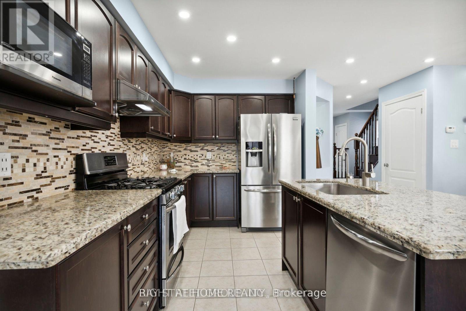 89 PENNY LANE, Hamilton (Stoney Creek Mountain) — photo 3