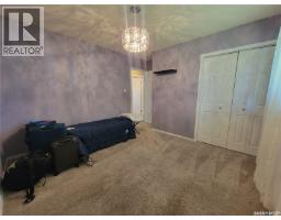 Living room - 2212 95th Street, North Battleford, SK S9A3K5 Photo 11