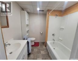 2212 95th Street, North Battleford, SK S9A3K5 Photo 22