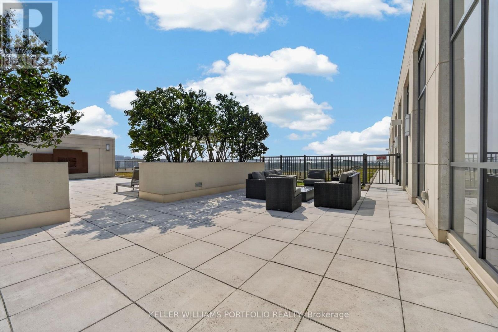 #802 23 GLEBE ROAD W - Image 21