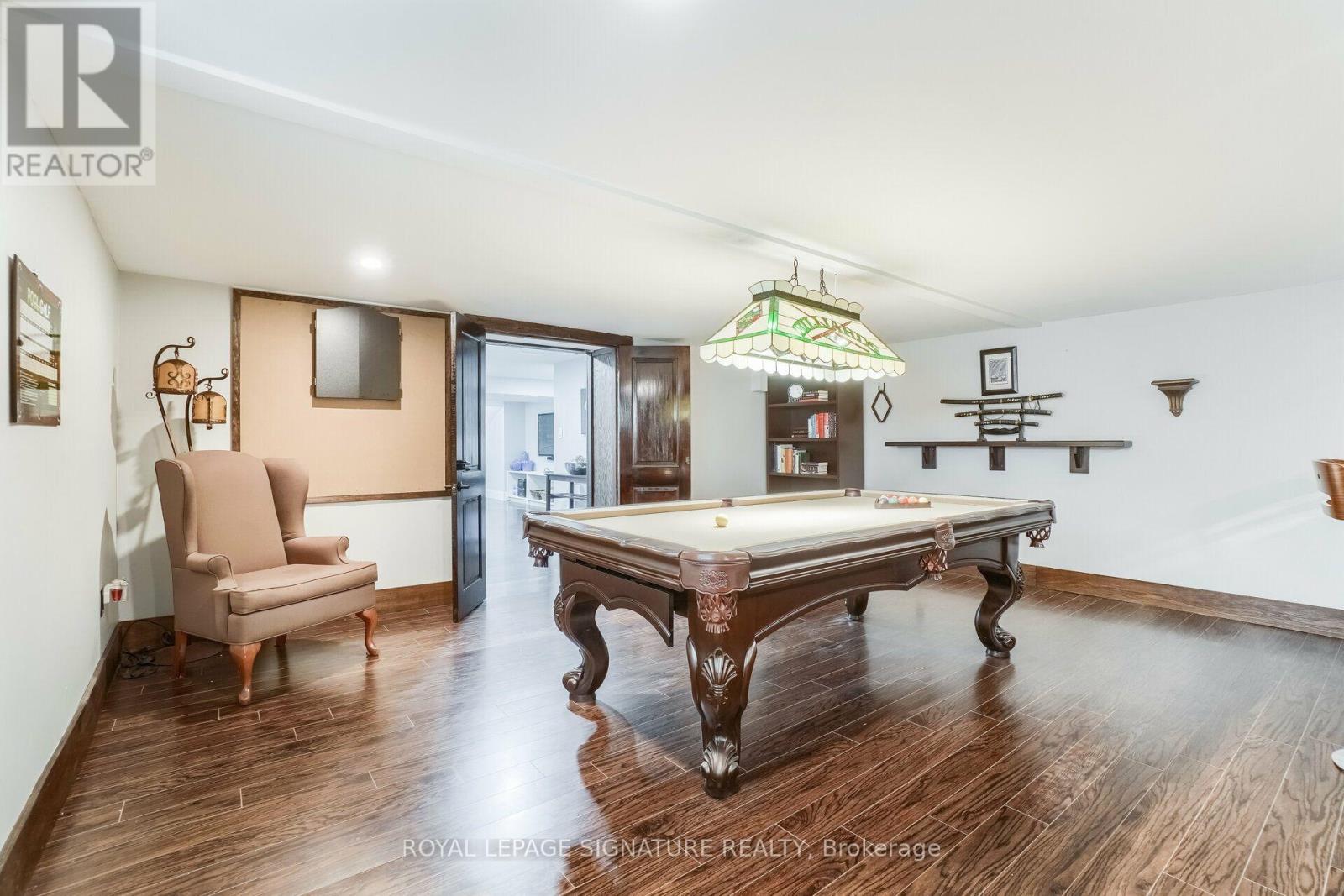16 BAIRSTOW CRESCENT - 21