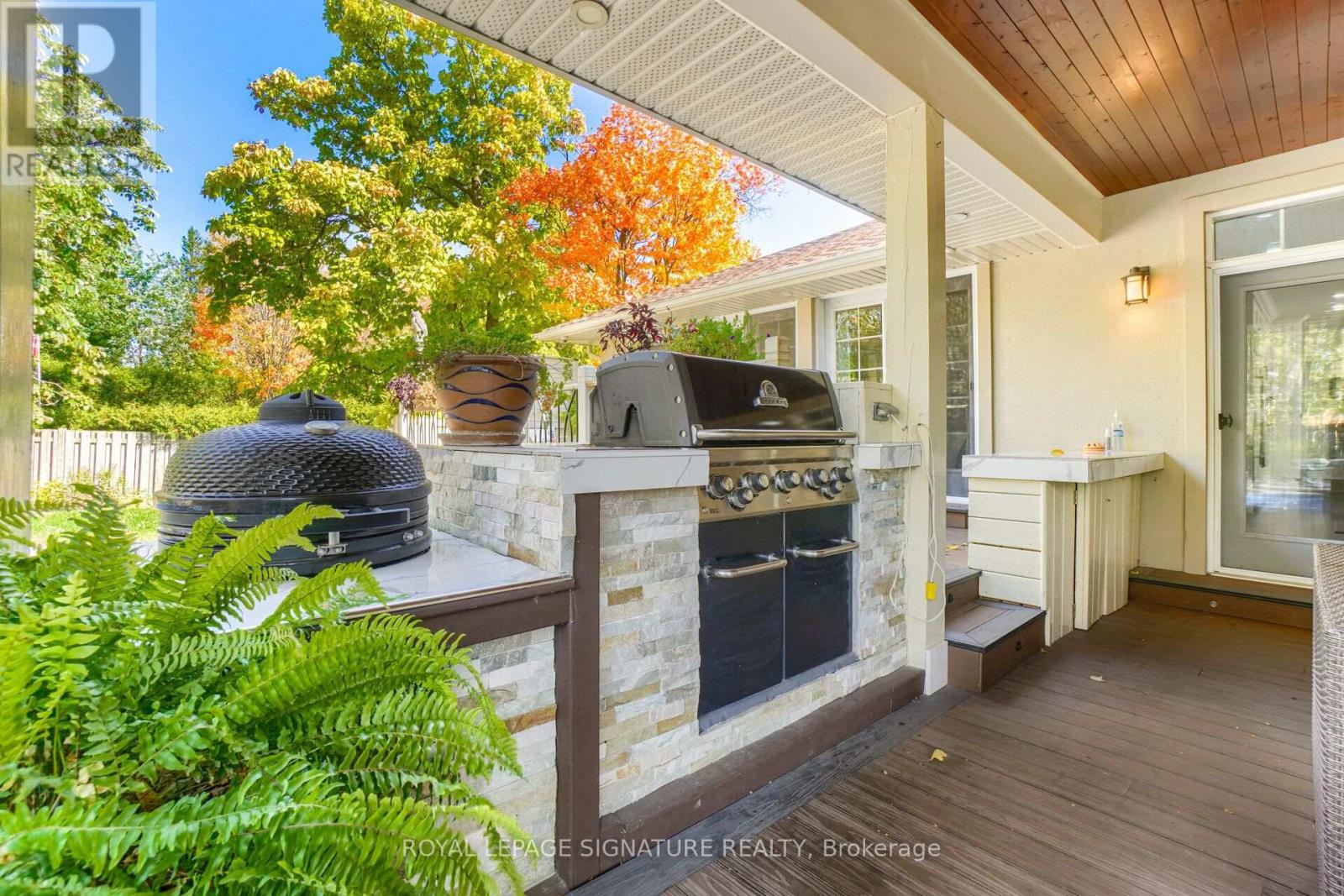 16 BAIRSTOW CRESCENT - 27