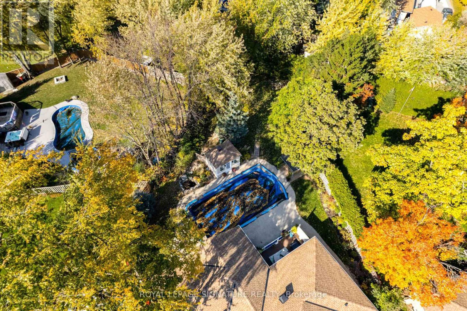 16 BAIRSTOW CRESCENT - 35