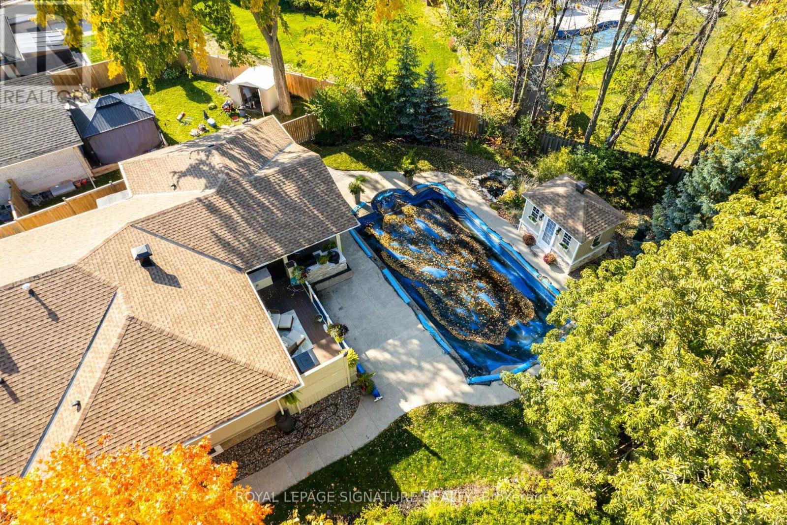 16 BAIRSTOW CRESCENT - 33