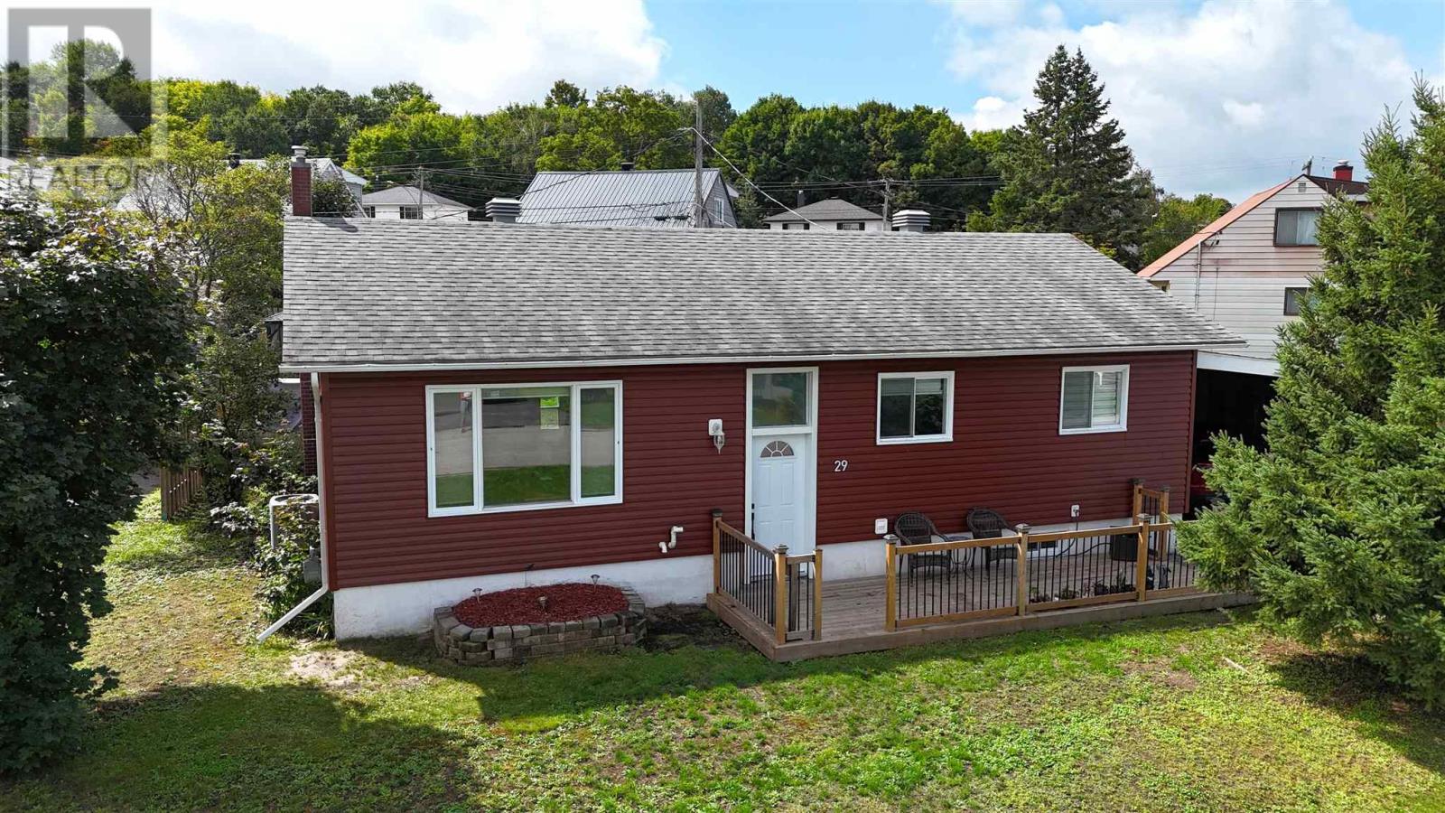 29 Birch RD, Elliot Lake — photo 2
