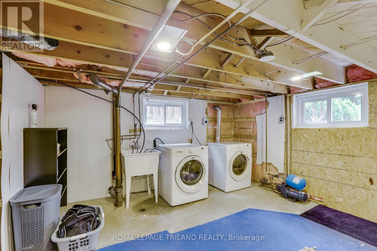 224 MCKELLAR STREET - 32