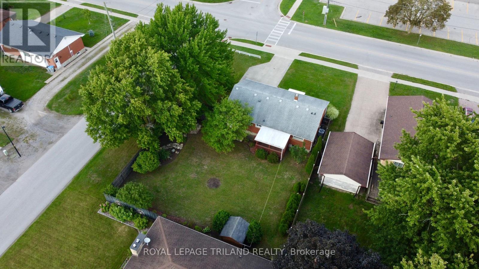 224 MCKELLAR STREET - 42