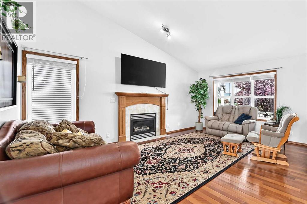 Listing photo – 4486 54A Avenue Crescent, Innisfail