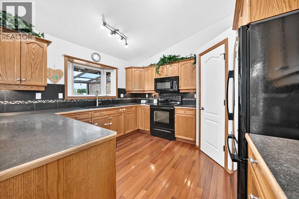 4486 54A Avenue Crescent - 5