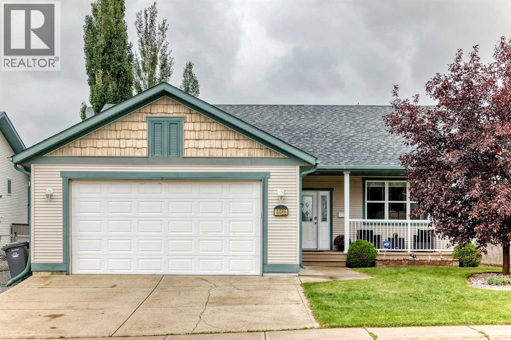 4486 54A Avenue Crescent - 1