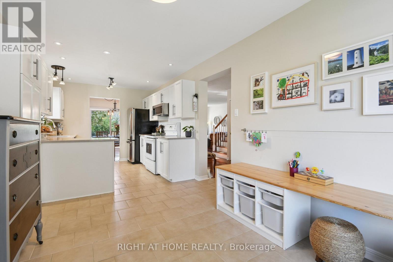 1777 TACHE WAY - Image 16