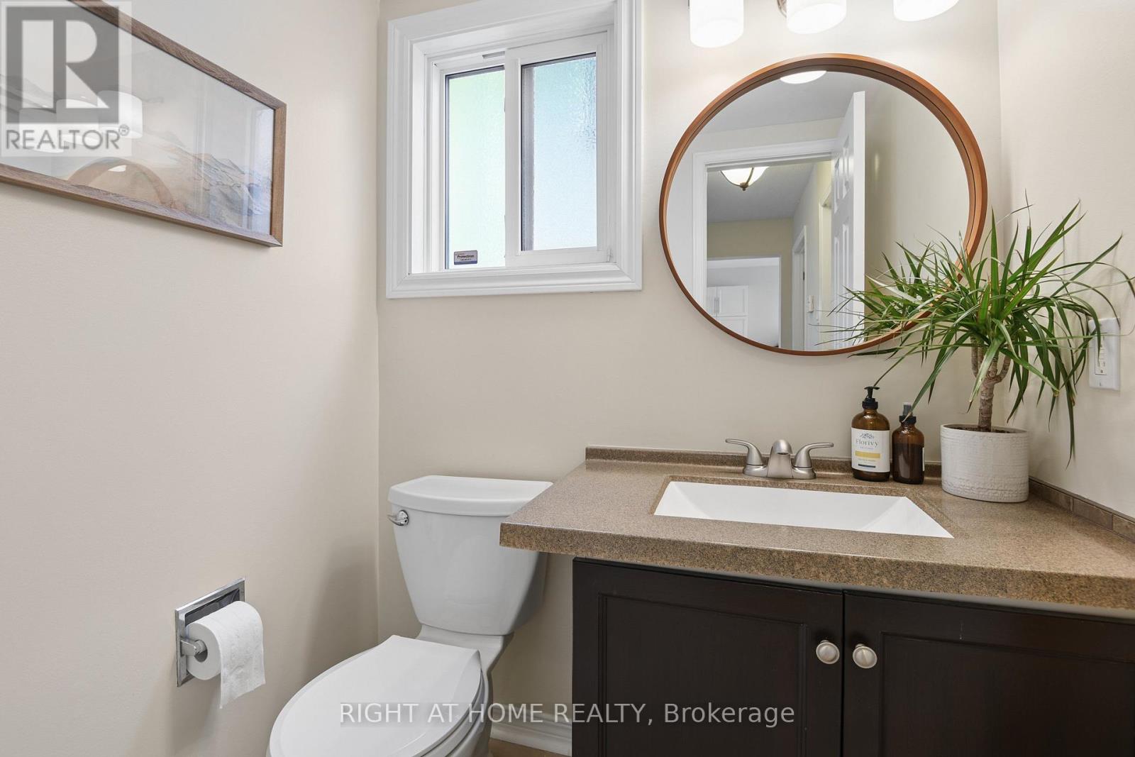 1777 TACHE WAY - Image 17