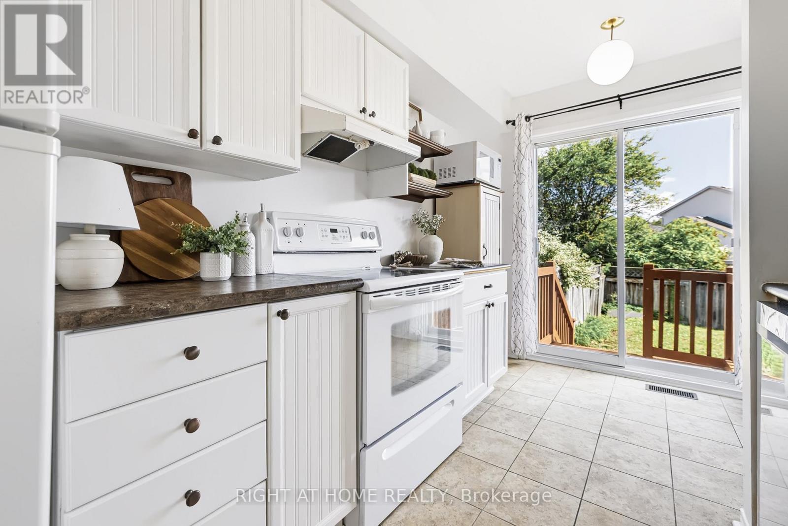 105 CRAMPTON DRIVE - 15