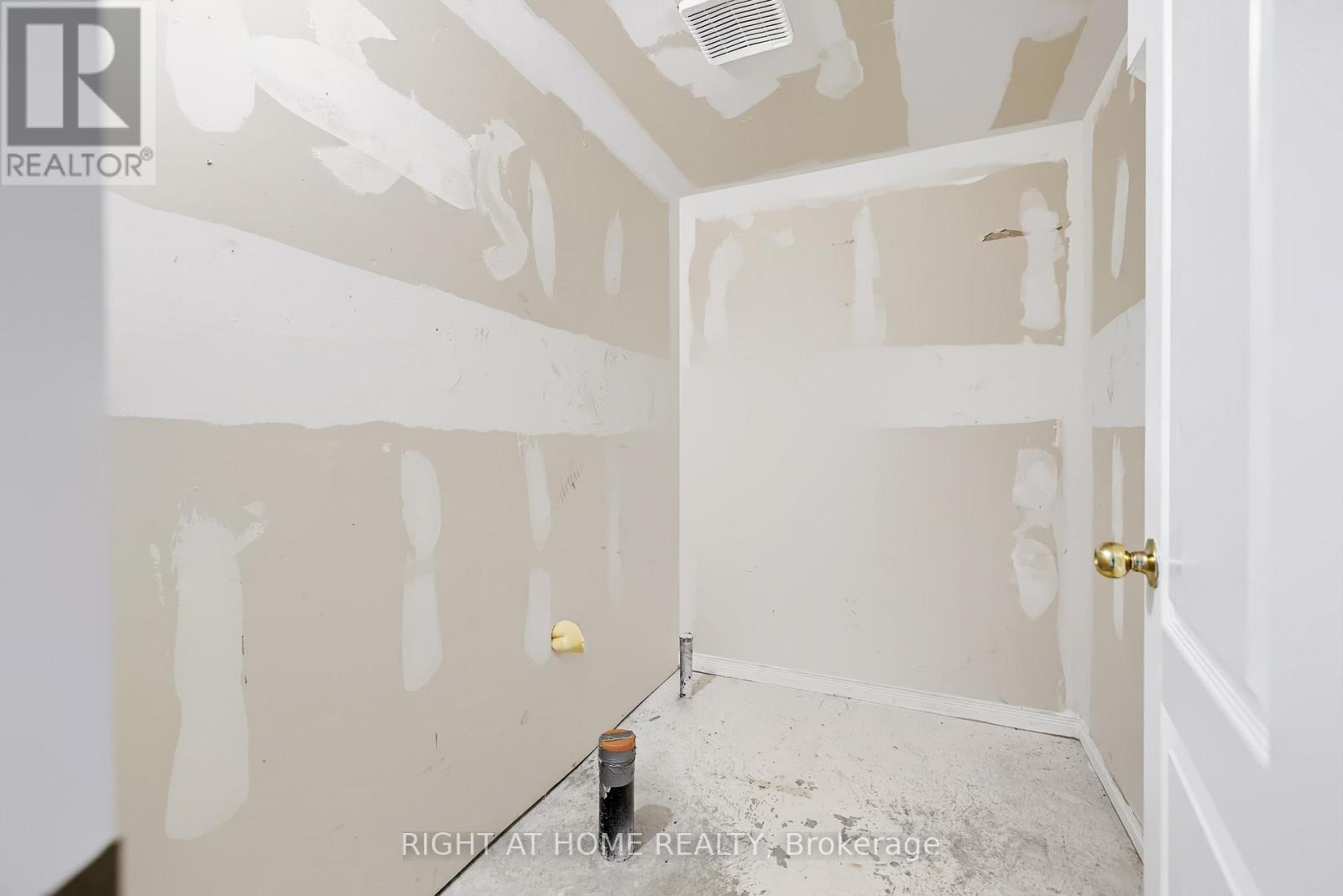 105 CRAMPTON DRIVE - Image 33