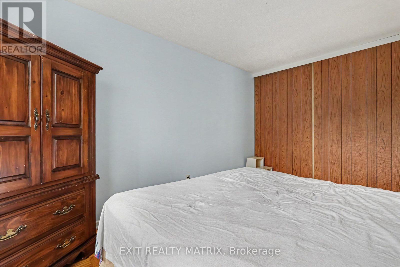 1887 ELMRIDGE DRIVE - 19