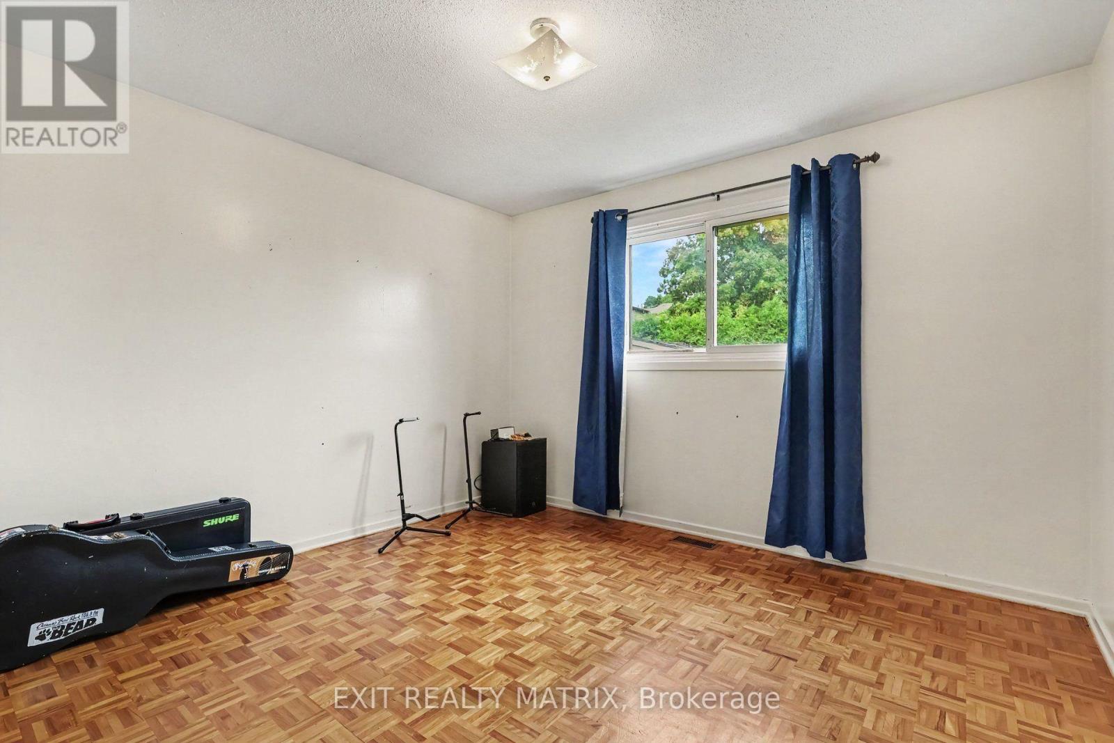 1887 ELMRIDGE DRIVE - 21