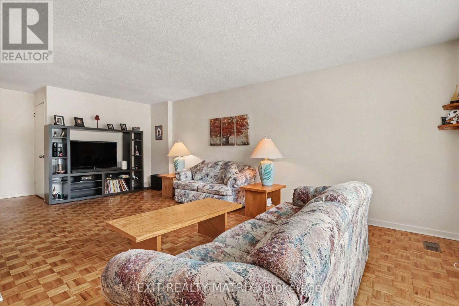 1887 ELMRIDGE DRIVE - 4