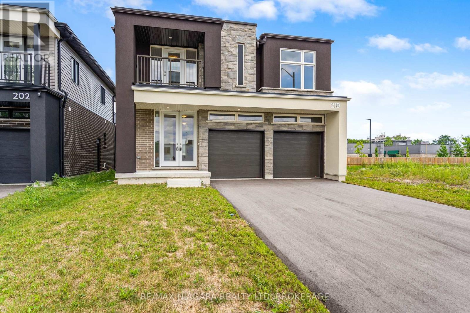 226 WELLANDVALE DRIVE - 3