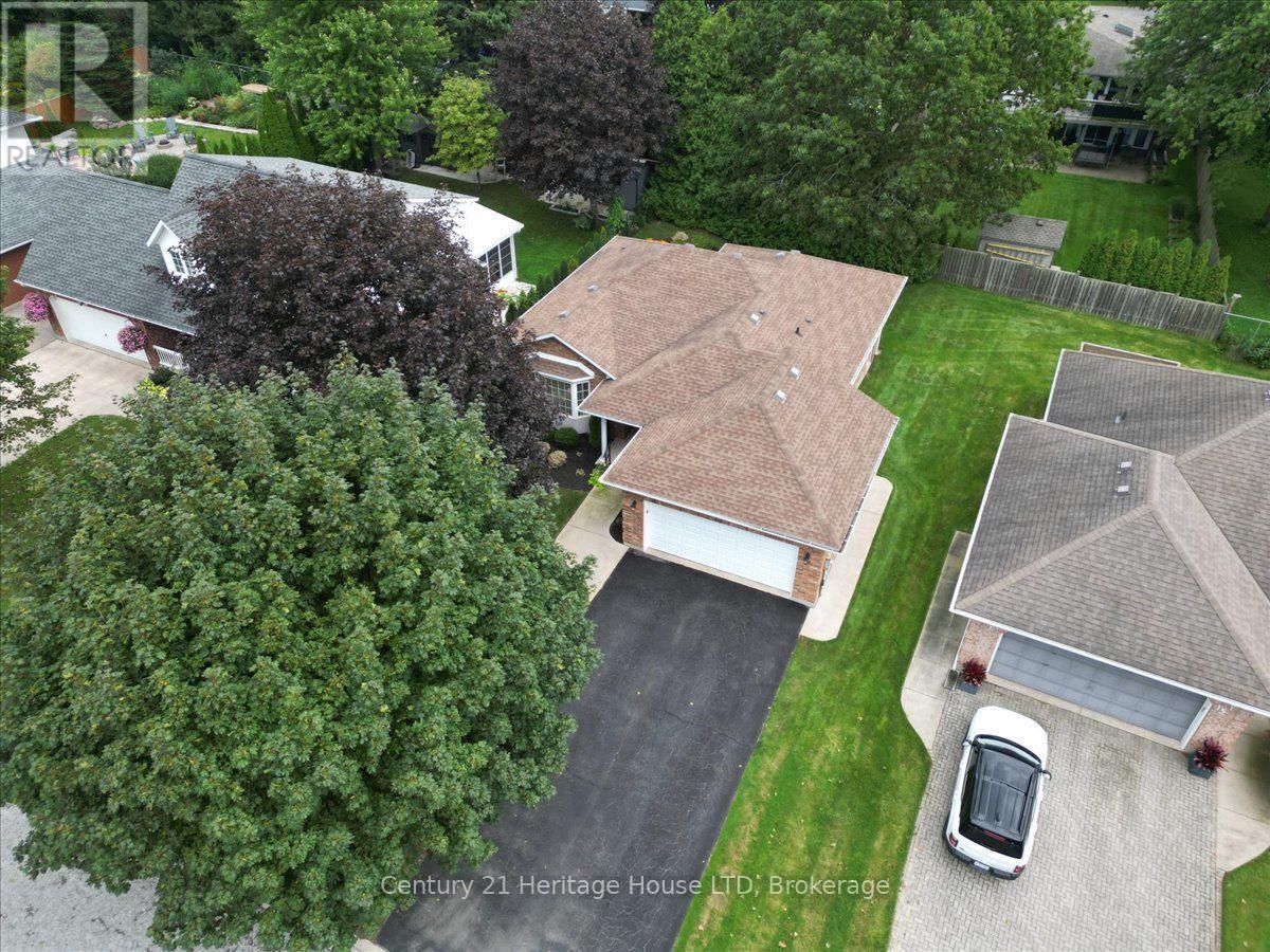 17 OAKRIDGE BOULEVARD - 47