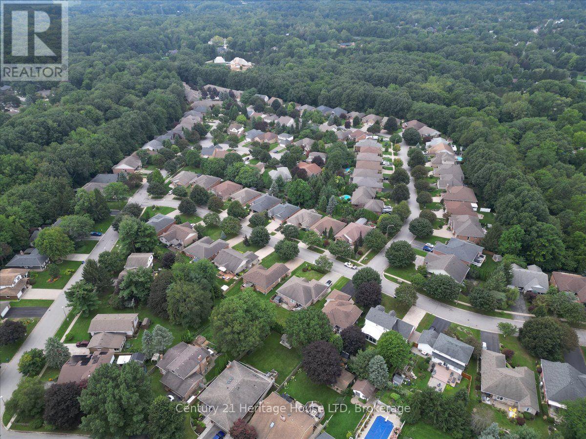 17 OAKRIDGE BOULEVARD - 50