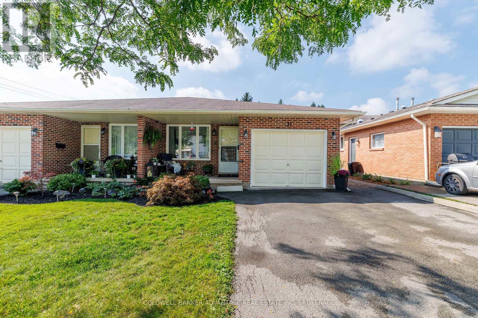 11 WOODLAND DRIVE - 1