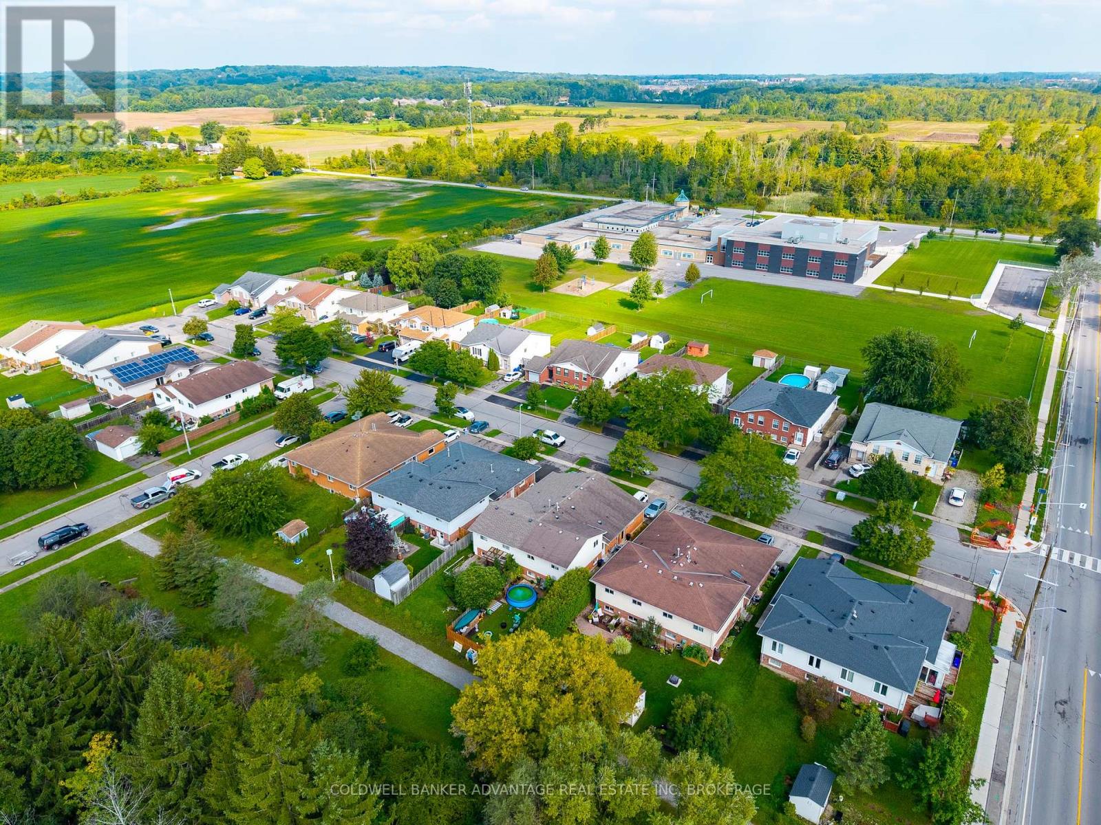 11 WOODLAND DRIVE - Image 32