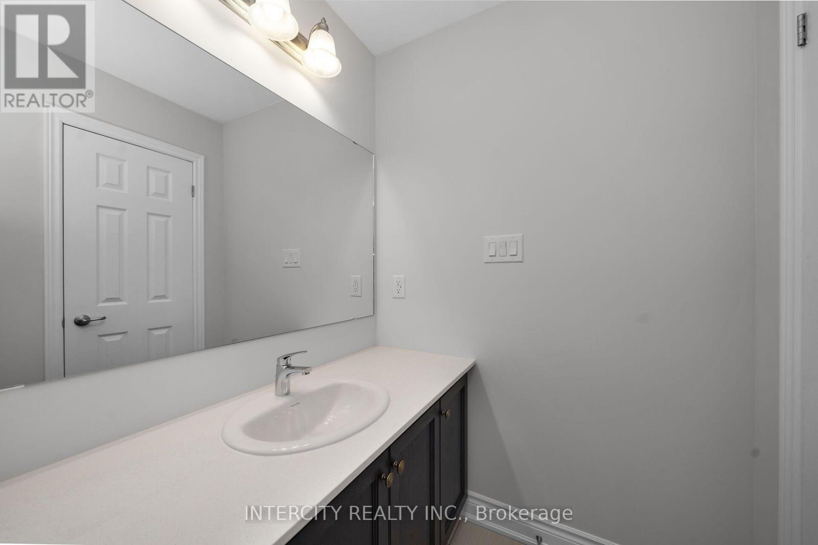 33 RUBY LANE - 26