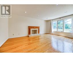 163 Holmes Avenue, Toronto, ON M2N4M7 Photo 9